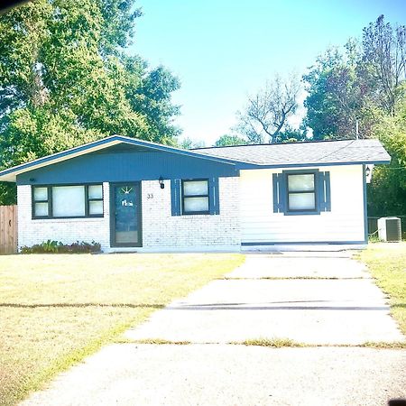 4/2 Home Close To Beach, Centrally Located! Gulfport Eksteriør billede
