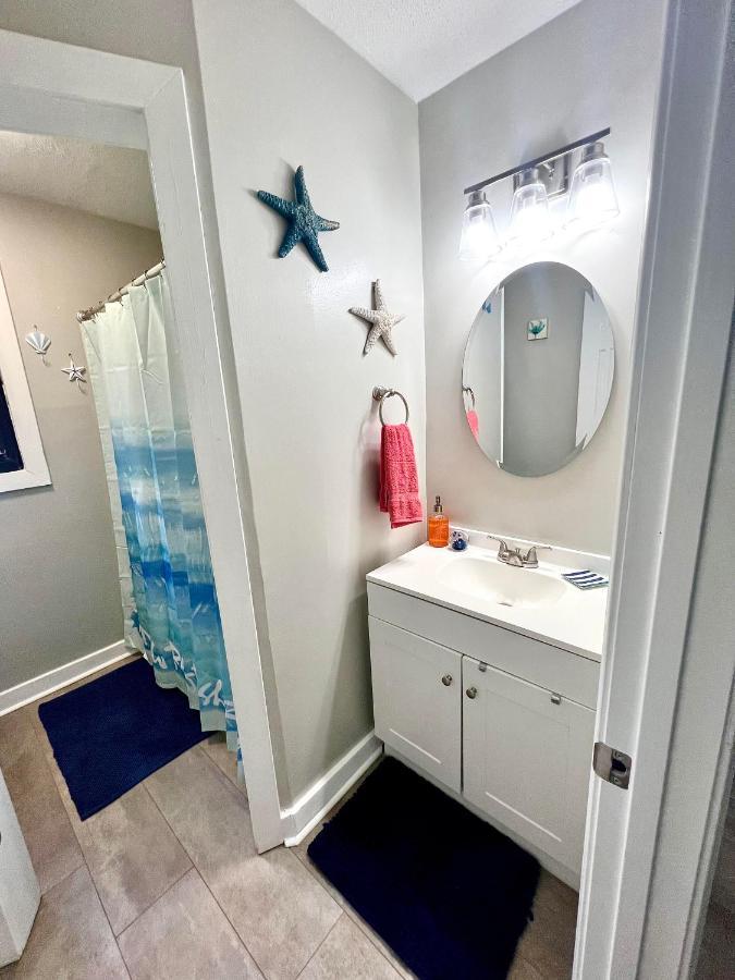 4/2 Home Close To Beach, Centrally Located! Gulfport Eksteriør billede